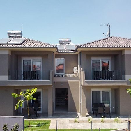 Kasta Family Apartments Нікіті Екстер'єр фото